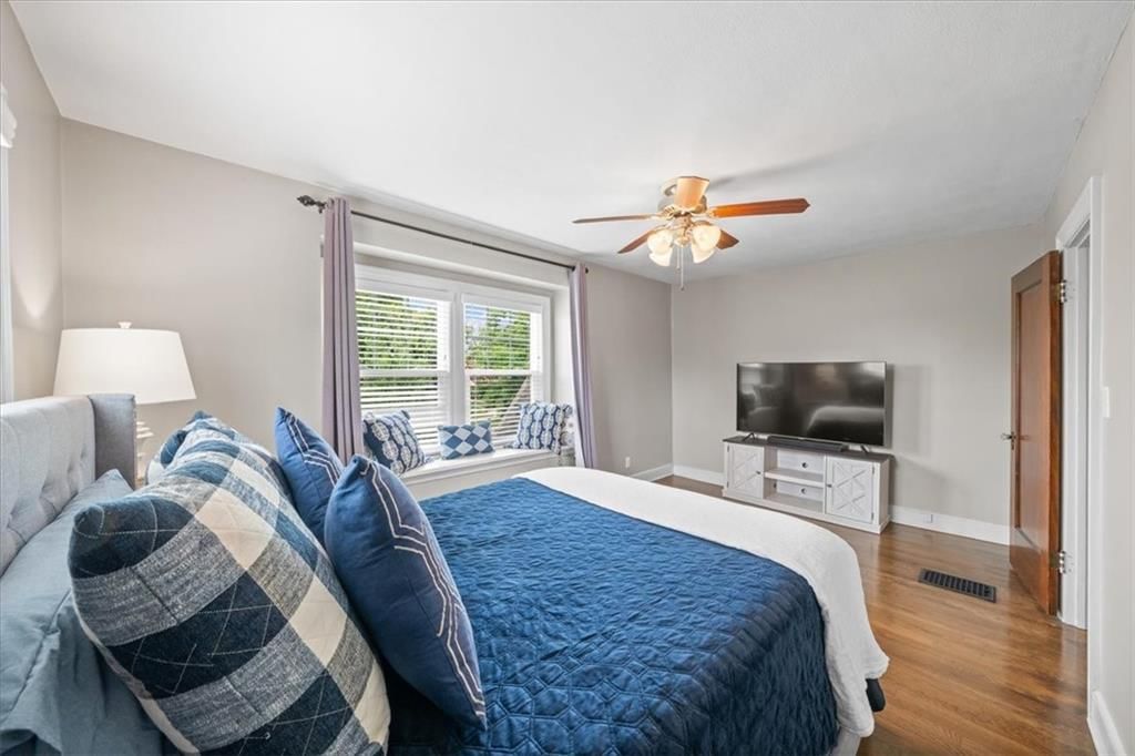 421 E Gregory Boulevard — photo 30