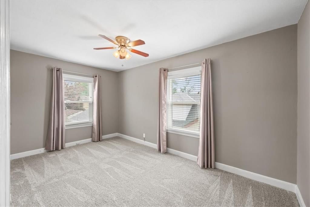 421 E Gregory Boulevard — photo 31