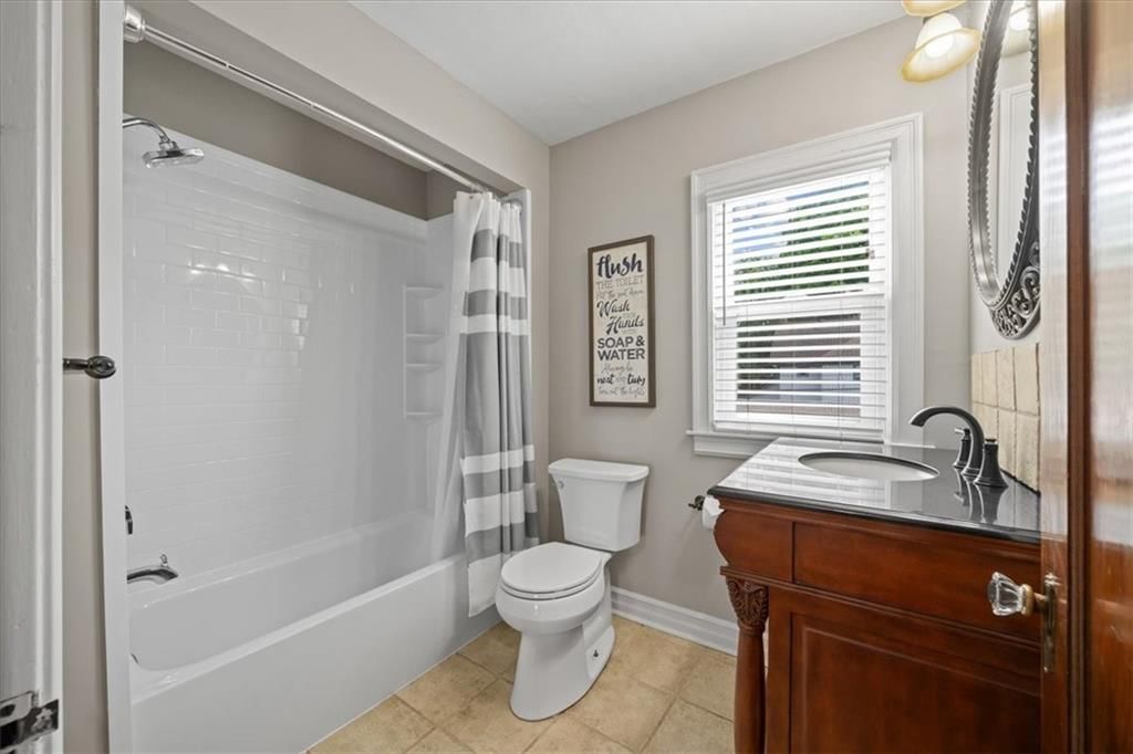 421 E Gregory Boulevard — photo 32