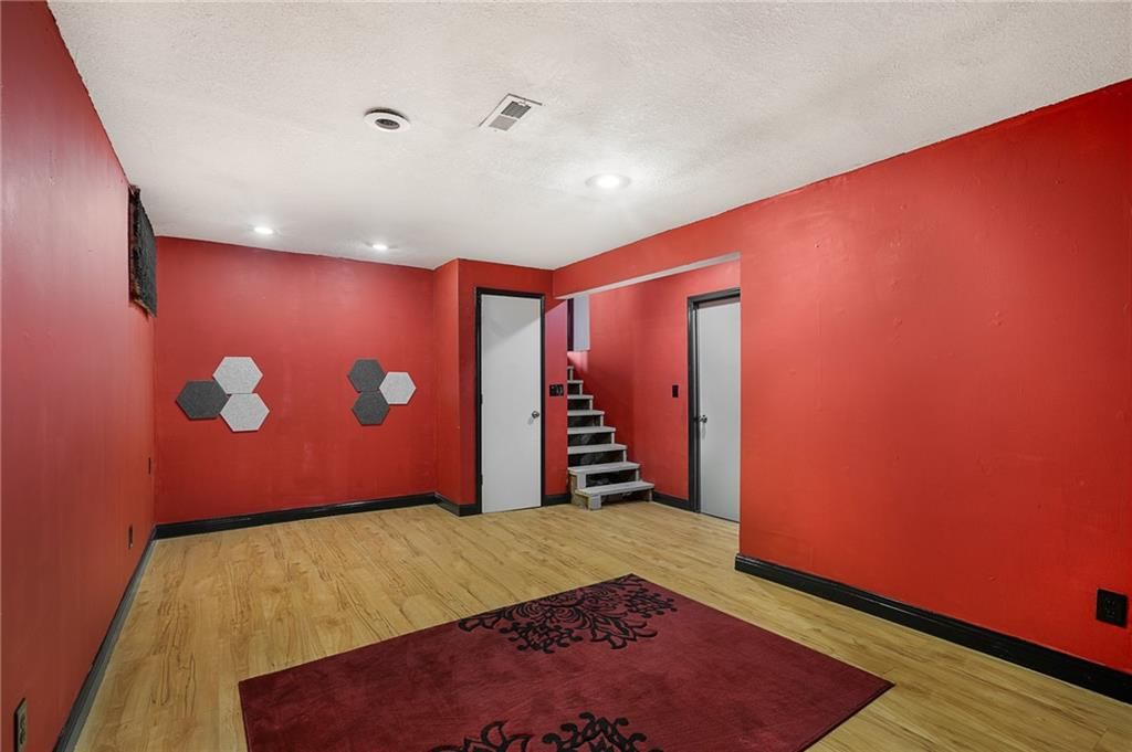 7305 Erika Court — photo 45
