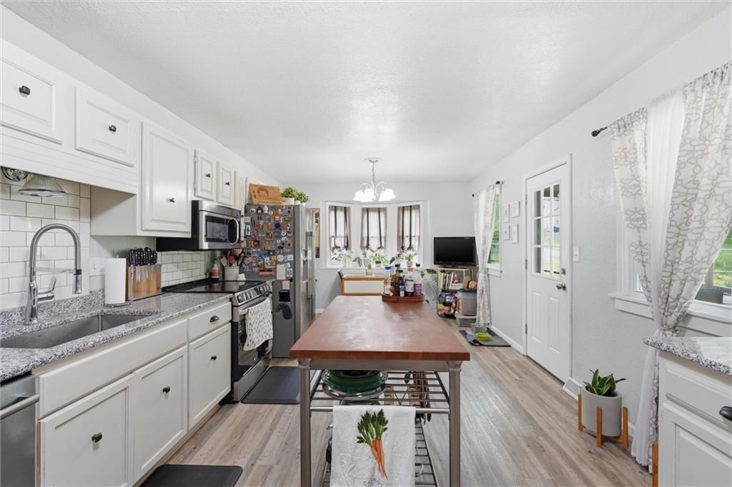 1922 Osage Street — photo 10
