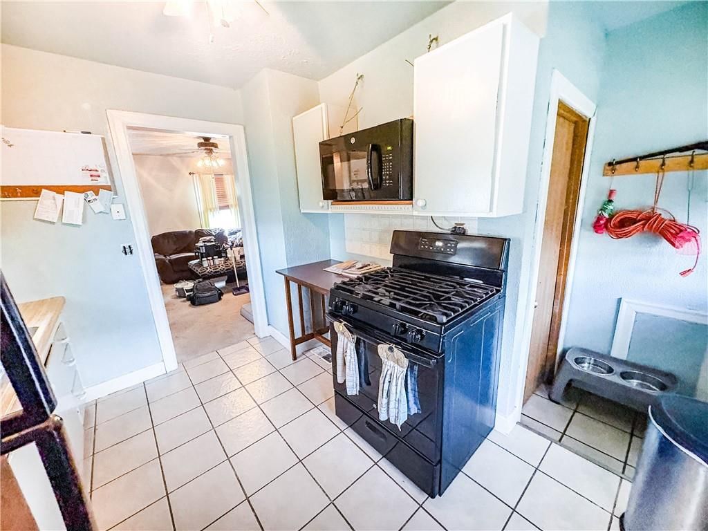 204 W Jackson Street — photo 9
