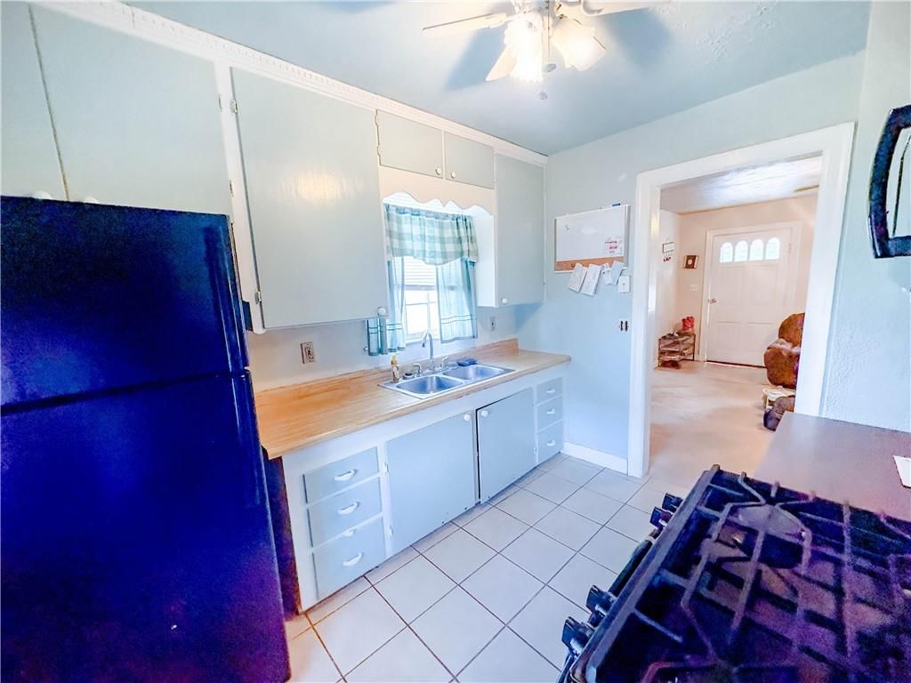 204 W Jackson Street — photo 10