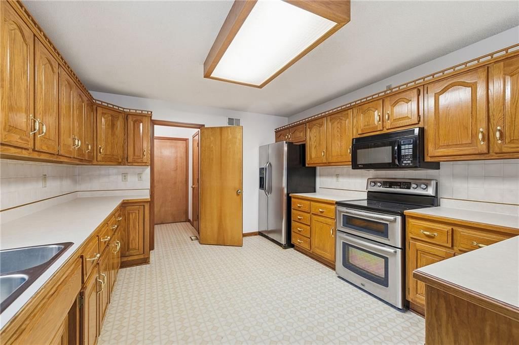 10604 E 240th Street — photo 13