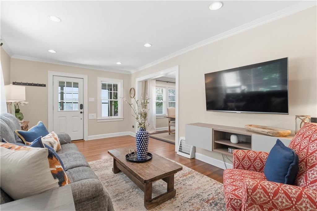 6008 Charlotte Street — photo 11