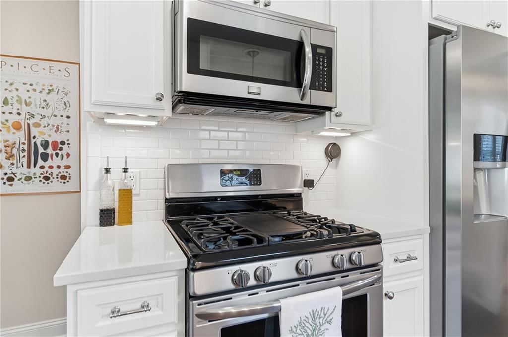 6008 Charlotte Street — photo 16