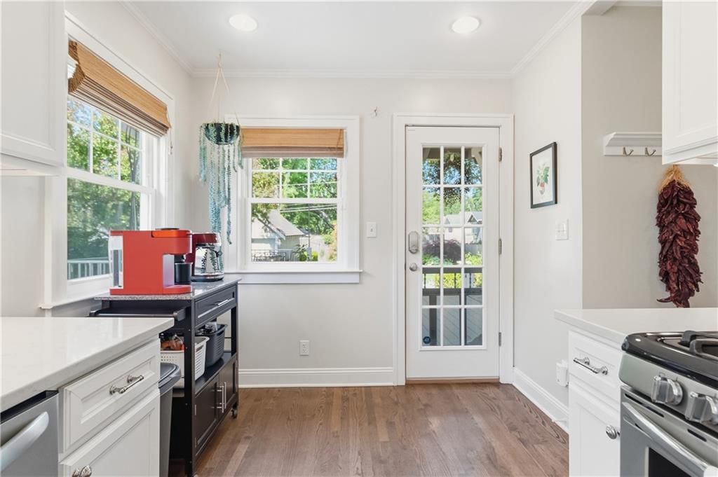 6008 Charlotte Street — photo 17