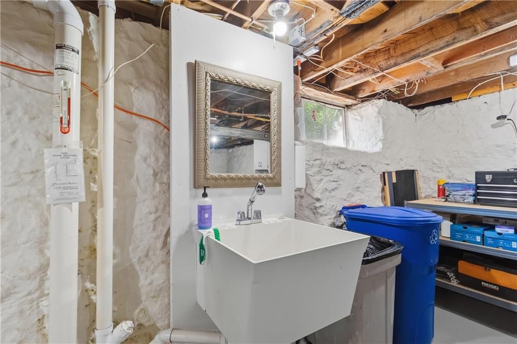 6008 Charlotte Street — photo 39
