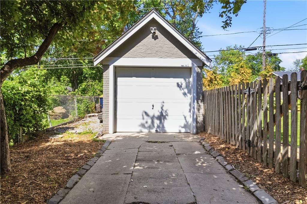 6008 Charlotte Street — photo 46