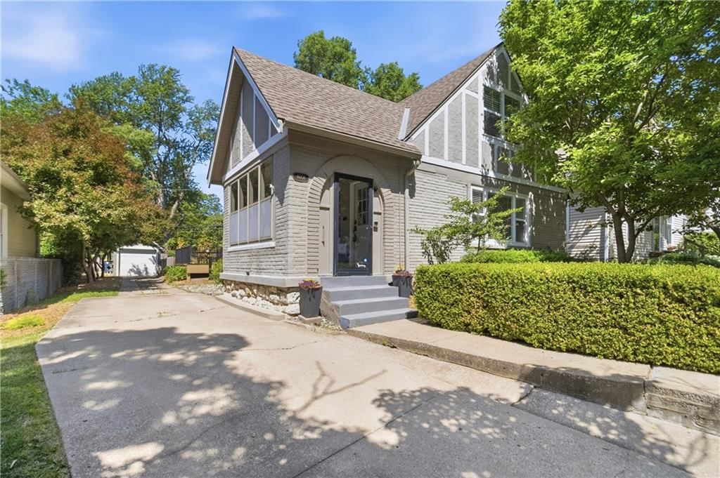 6008 Charlotte Street — photo 49