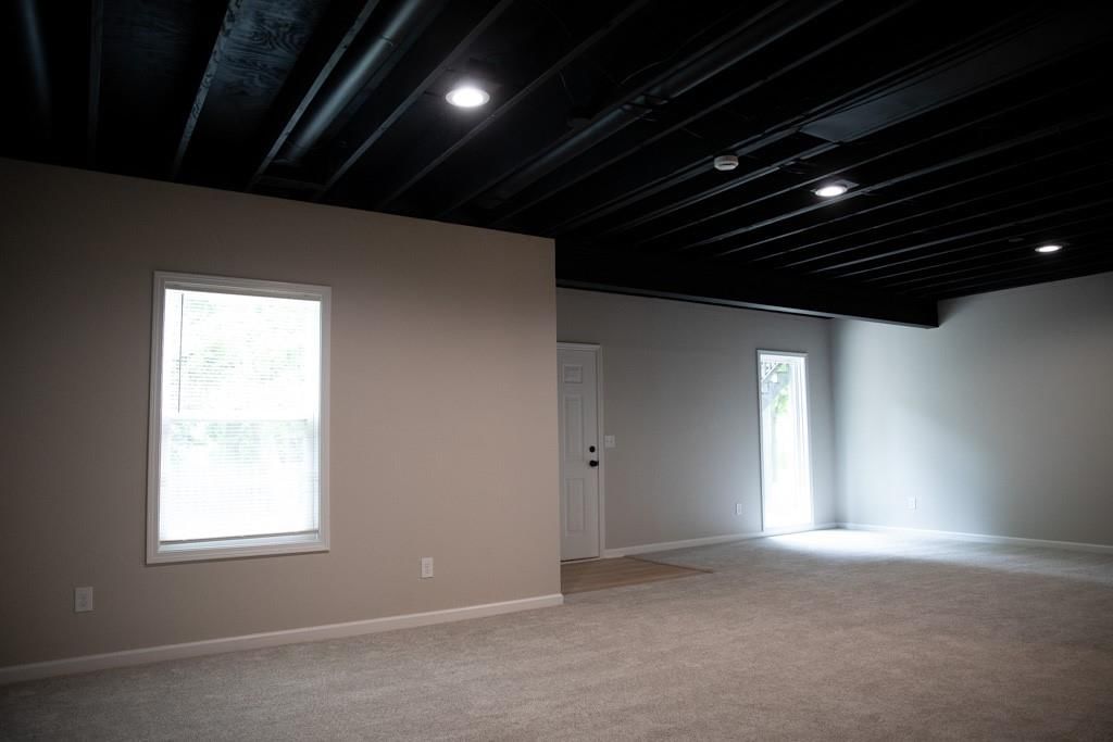 1207 N Glenview Street — photo 27