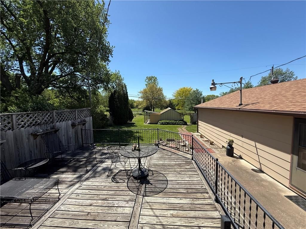 717 Iowa Street — photo 9