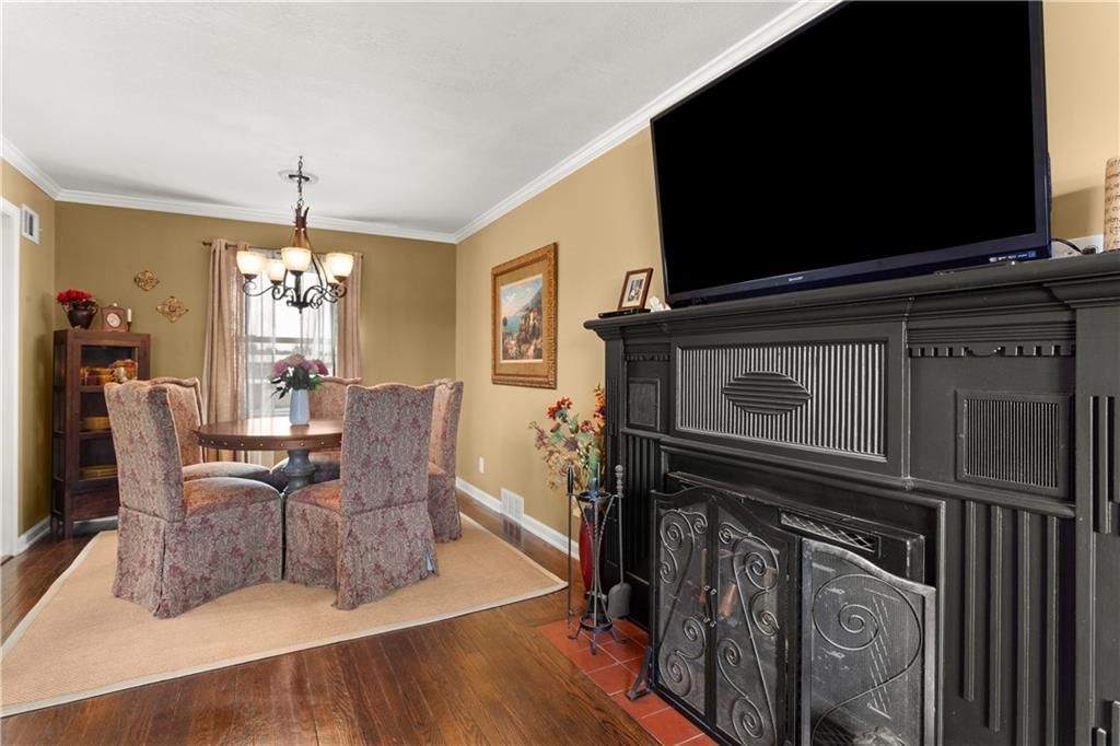 1916 James Downey Road — photo 21
