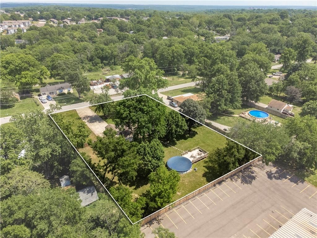 1916 James Downey Road — photo 38