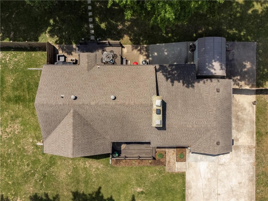 1916 James Downey Road — photo 41