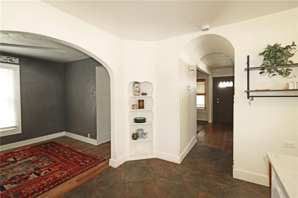 301 W Washington Street — photo 17