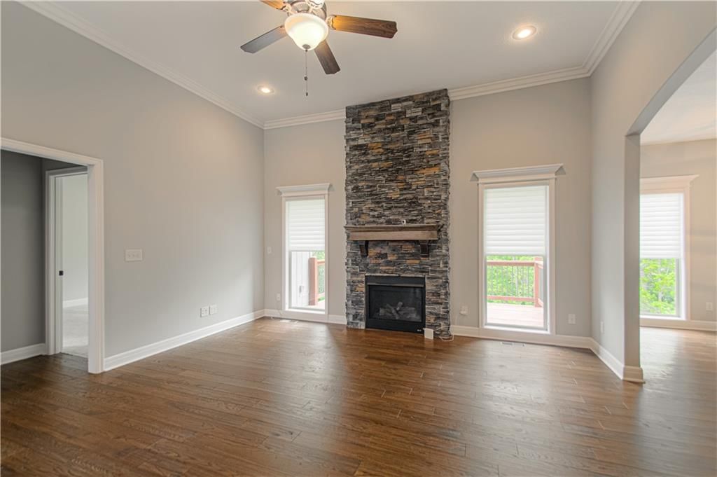 9326 N Ditzler Avenue — photo 7