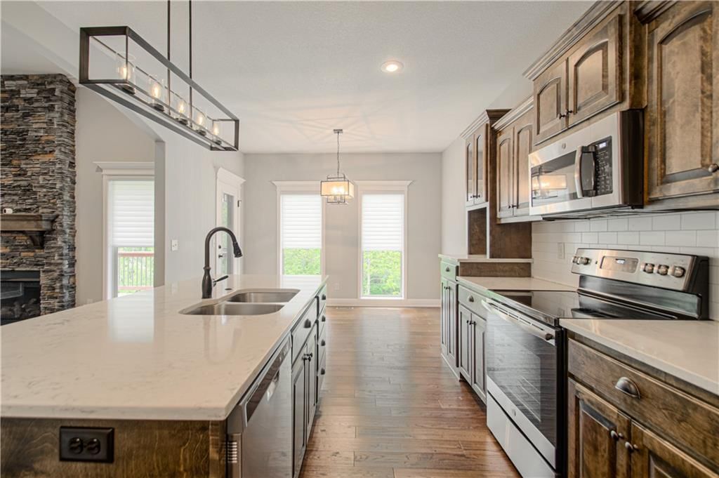 9326 N Ditzler Avenue — photo 11