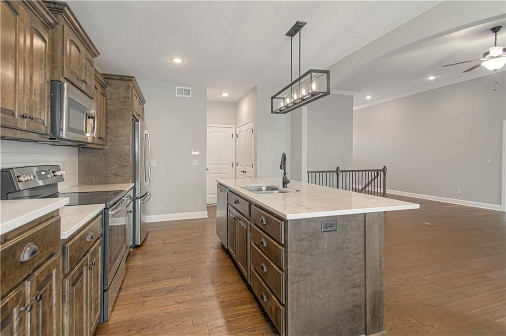 9326 N Ditzler Avenue — photo 13