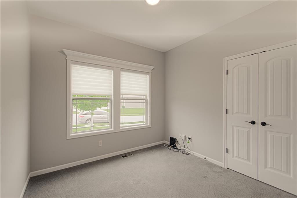9326 N Ditzler Avenue — photo 21