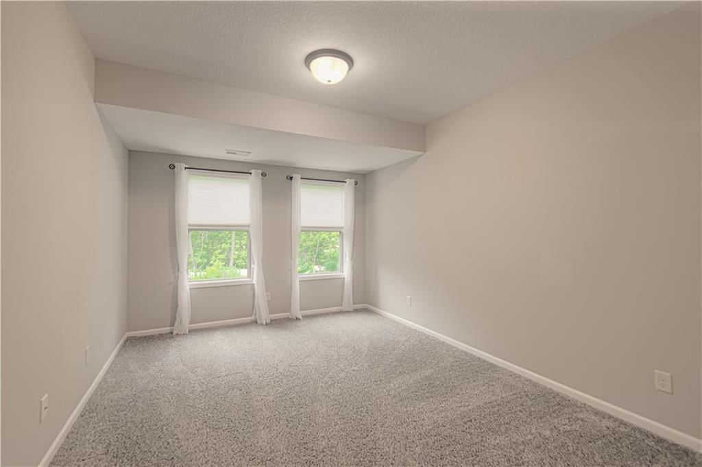 9326 N Ditzler Avenue — photo 27