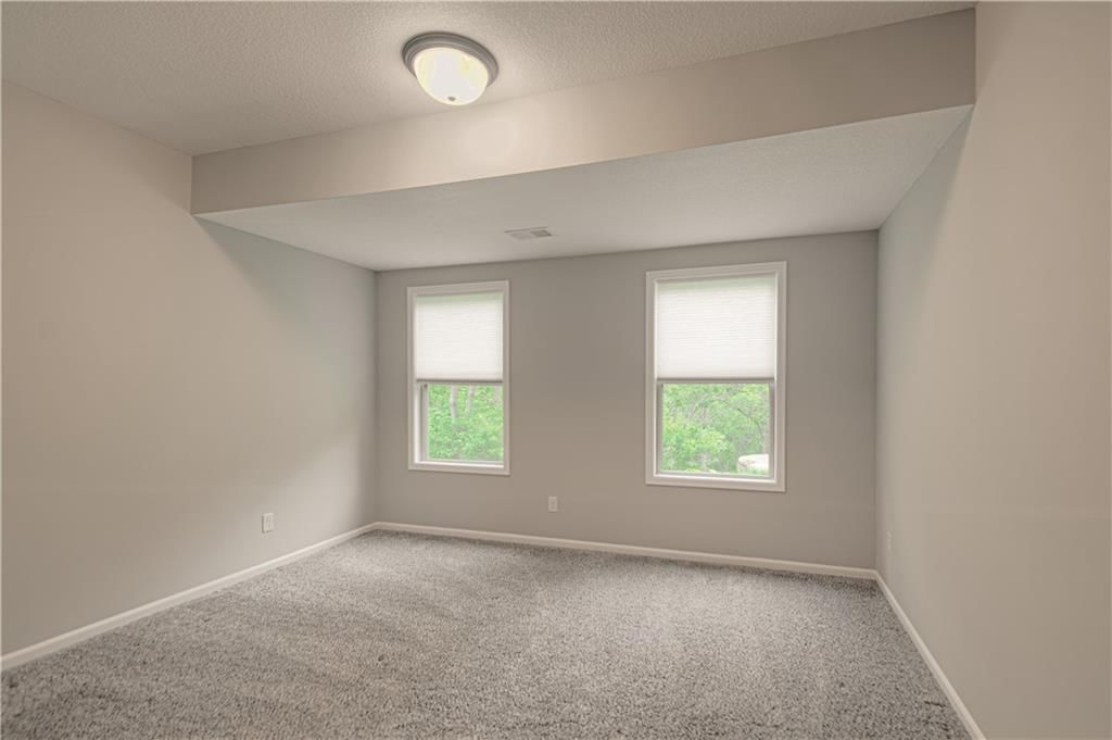9326 N Ditzler Avenue — photo 29