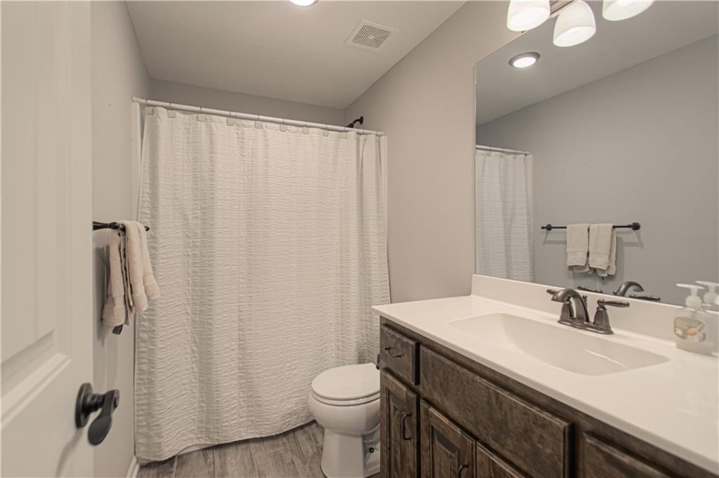9326 N Ditzler Avenue — photo 31