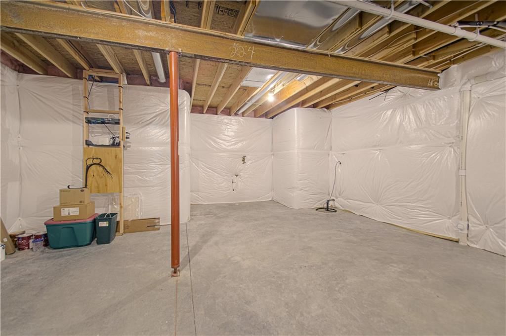 9326 N Ditzler Avenue — photo 32