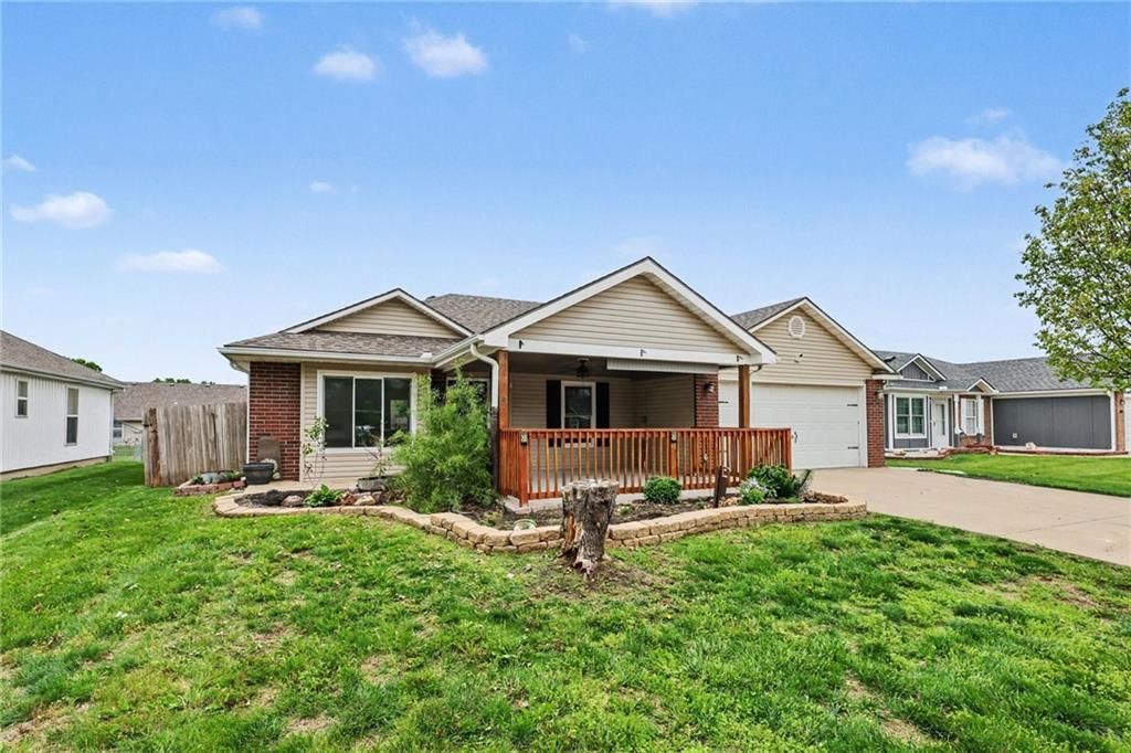 420 SW GRAYSTONE Drive — photo 14