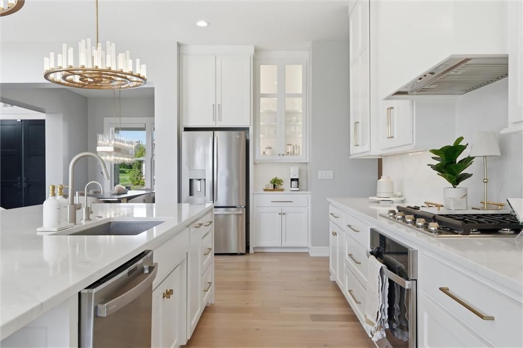 15845 Fontana Street — photo 12