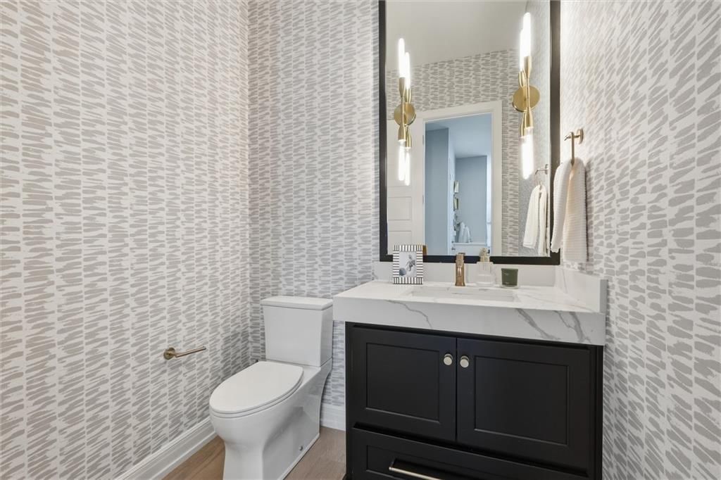 15845 Fontana Street — photo 17