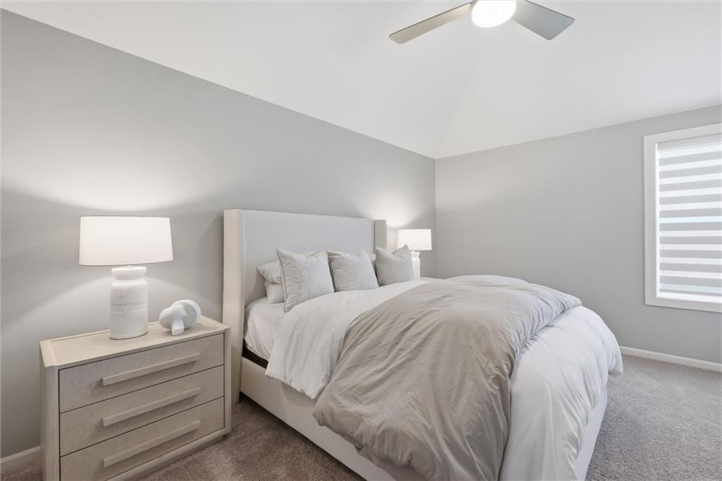 15845 Fontana Street — photo 32