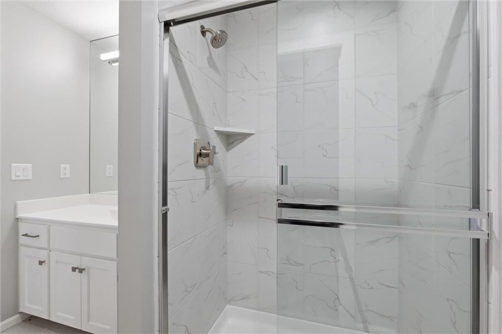 15845 Fontana Street — photo 48