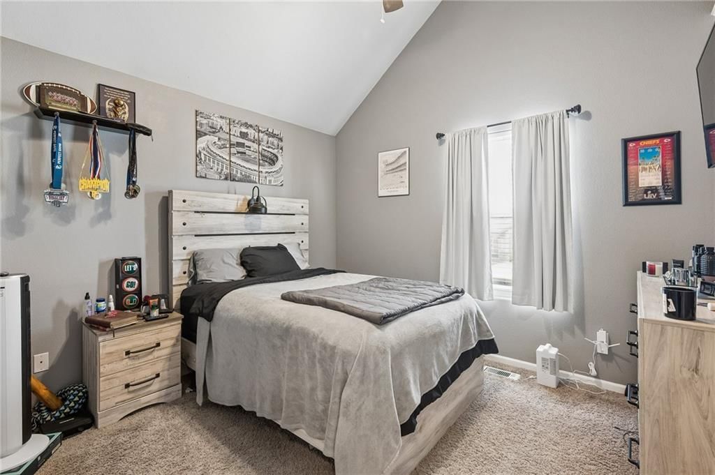814 W 7th Avenue — photo 19
