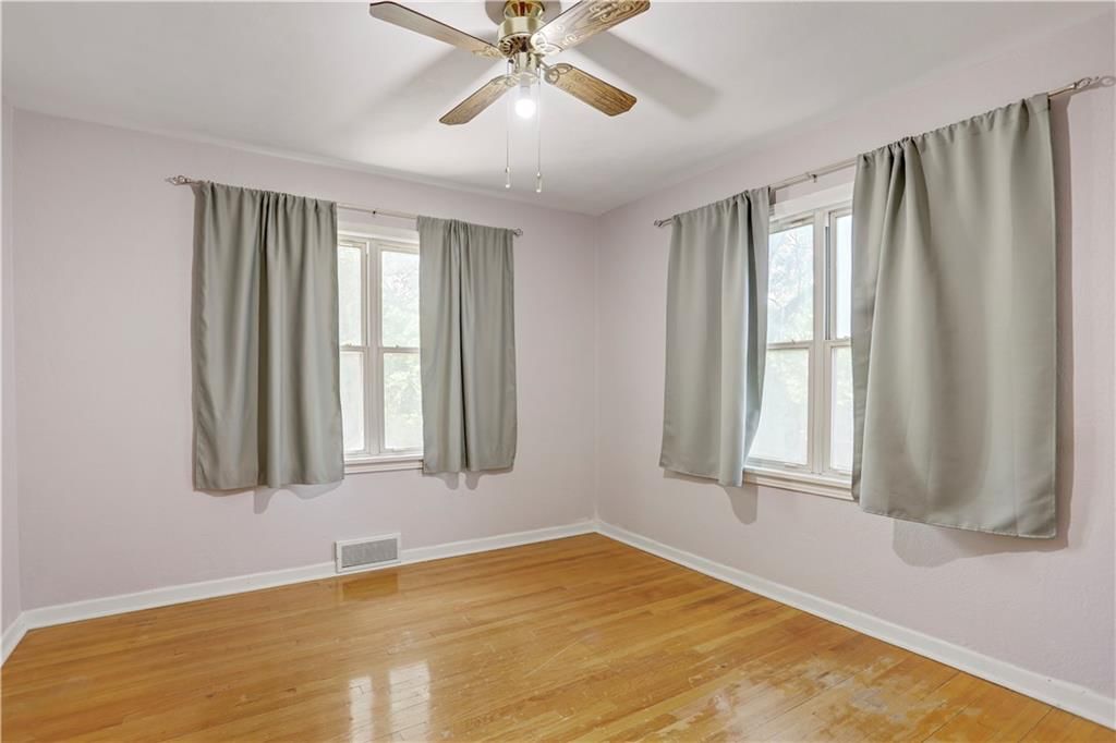 2315 NE 37th Terrace — photo 7