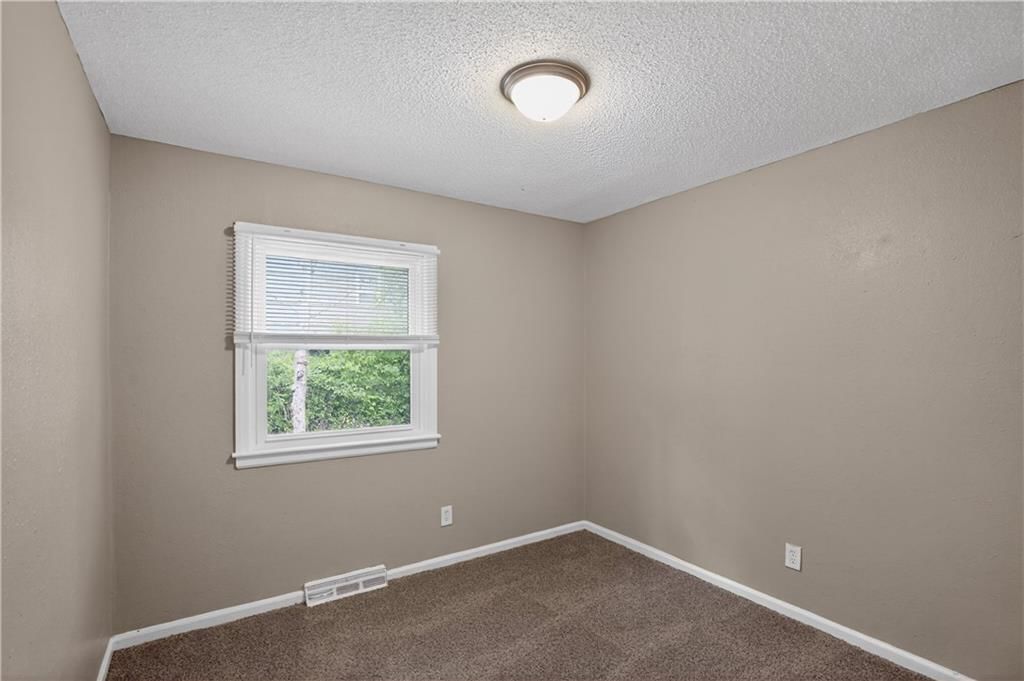7801 E 48th Street — photo 11