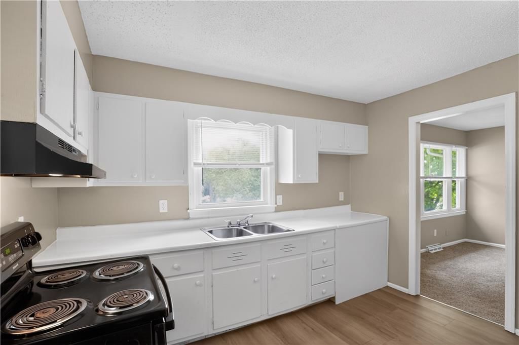 7801 E 48th Street — photo 17