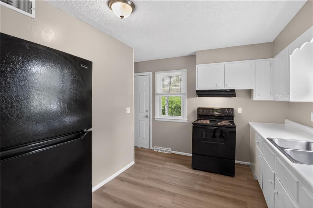 7801 E 48th Street — photo 24