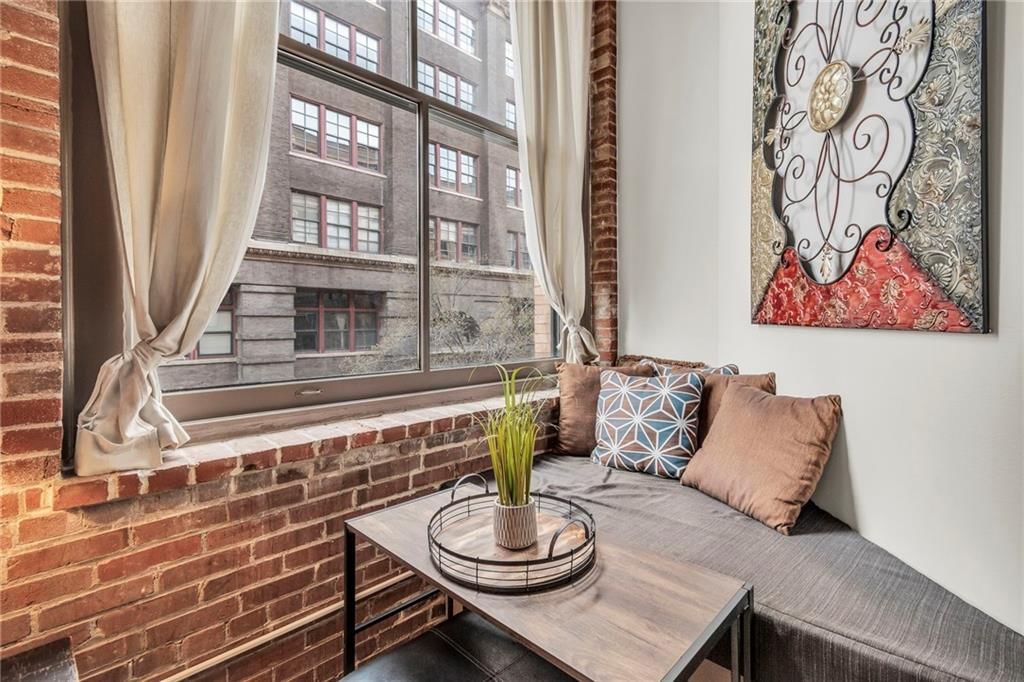308 W 8th Street — photo 5