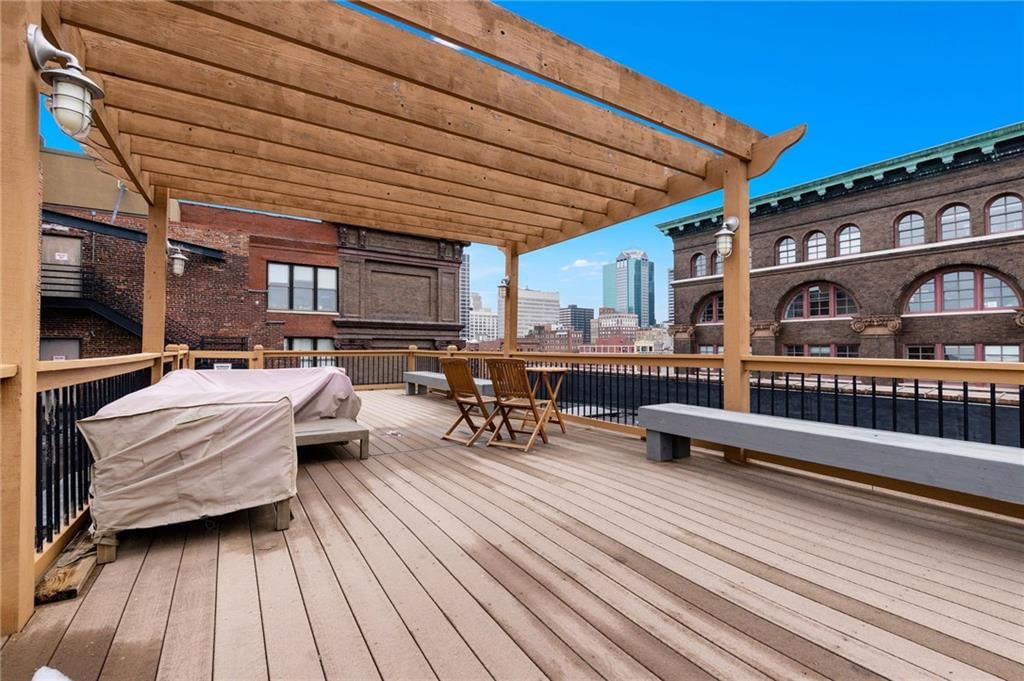 308 W 8th Street — photo 30