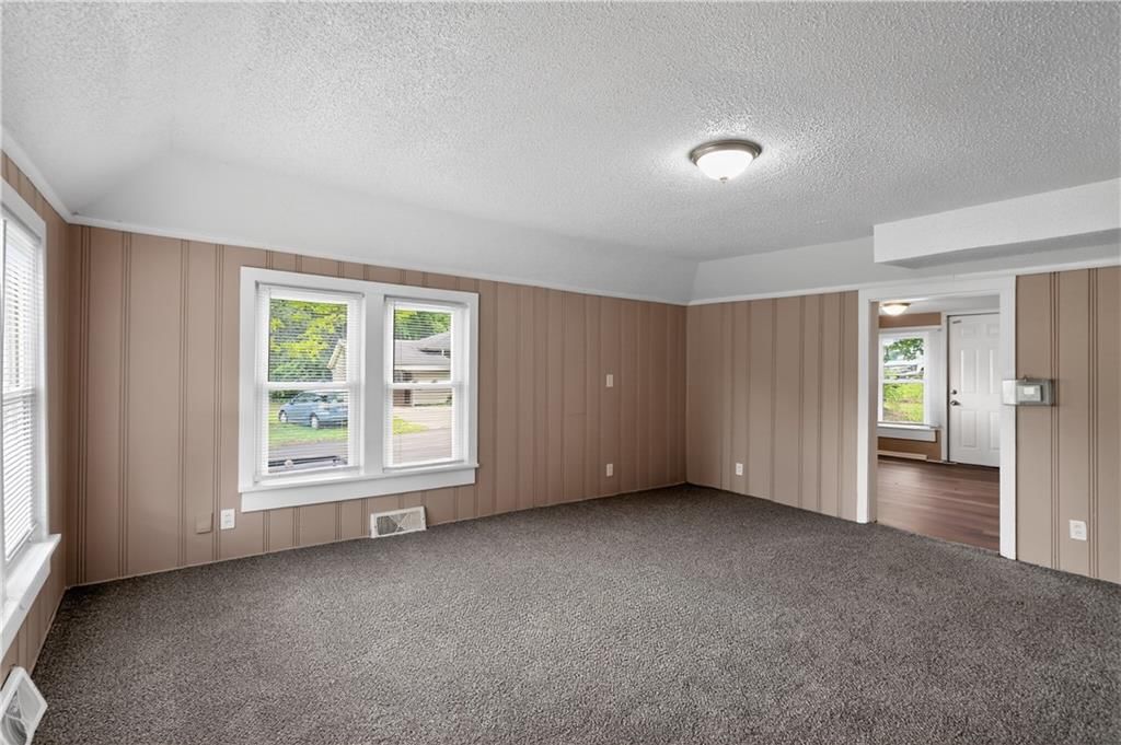 701 W Jones Street — photo 16