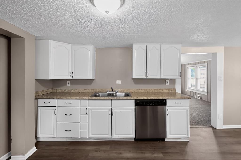 701 W Jones Street — photo 18