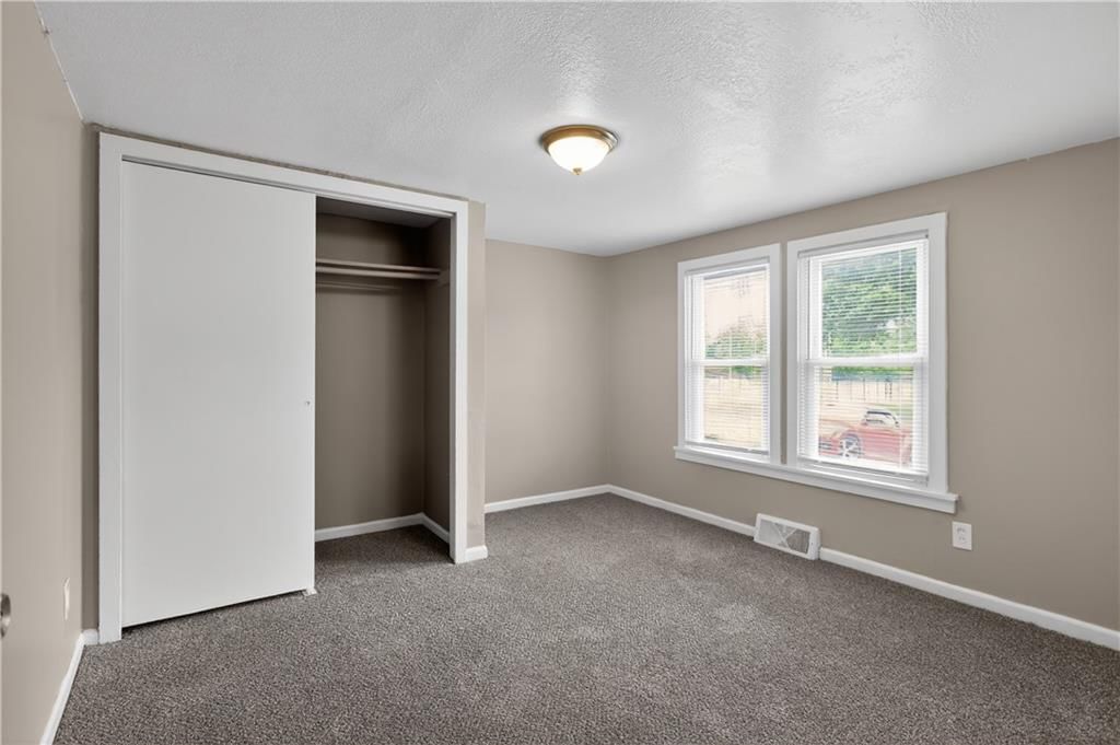 701 W Jones Street — photo 24