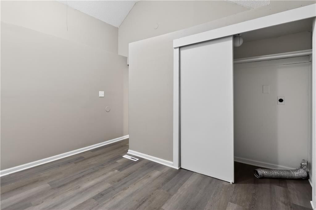 701 W Jones Street — photo 25