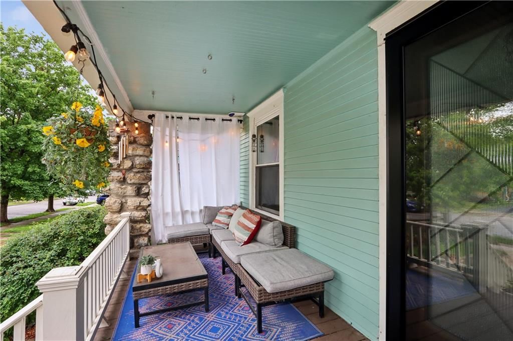 4208 Charlotte Street — photo 3