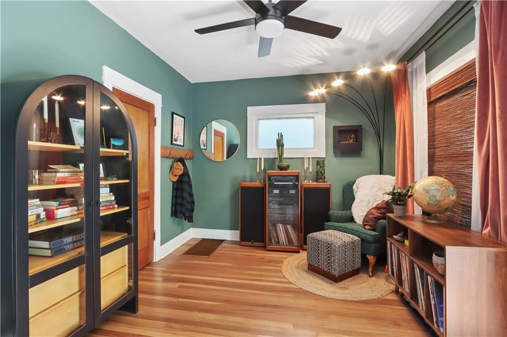 4208 Charlotte Street — photo 5