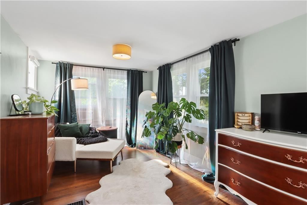 4208 Charlotte Street — photo 19