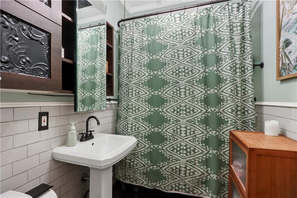 4208 Charlotte Street — photo 21