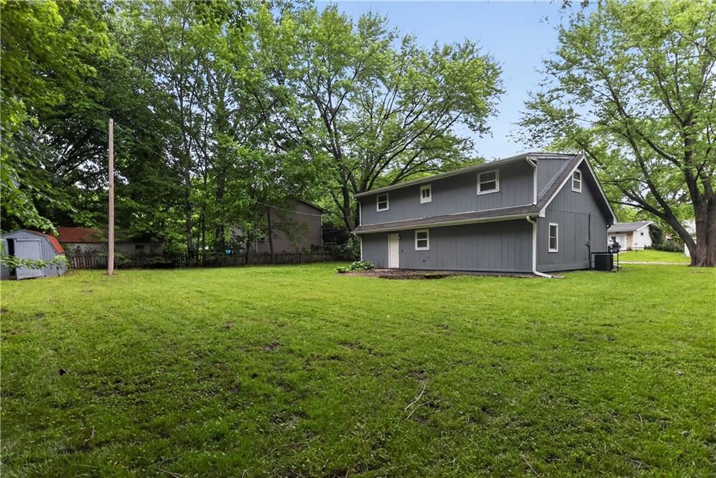 206 W Lawrence Street — photo 4