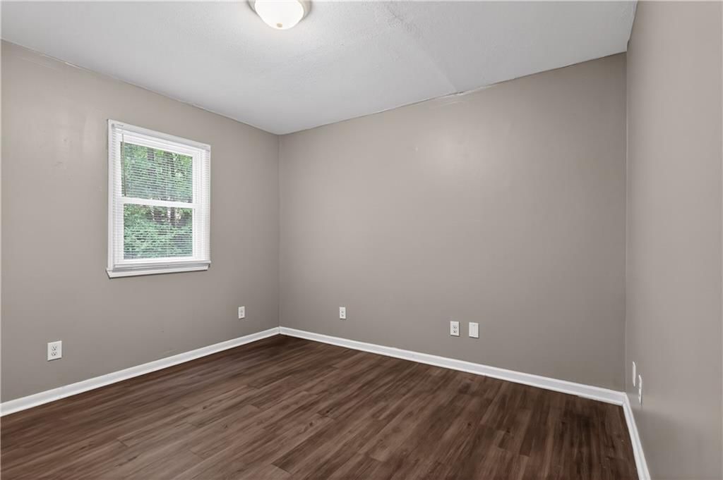206 W Lawrence Street — photo 10